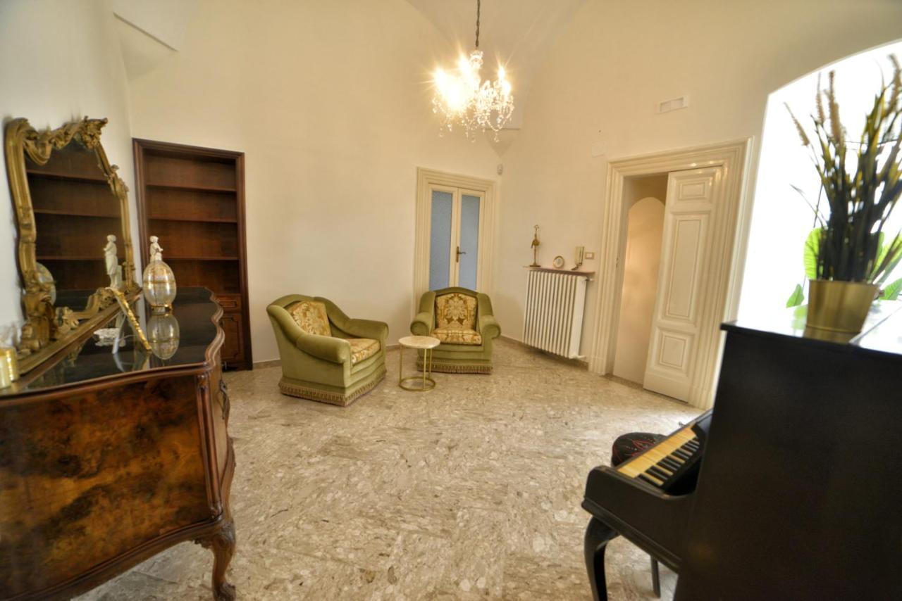 אוסטוני Suite La Terrazza Di Don Peppino מראה חיצוני תמונה
