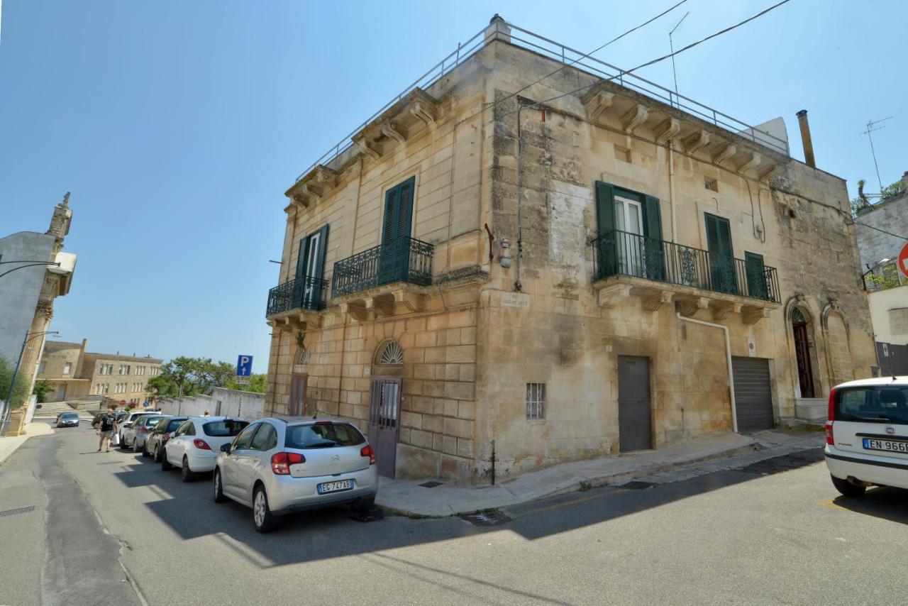אוסטוני Suite La Terrazza Di Don Peppino מראה חיצוני תמונה