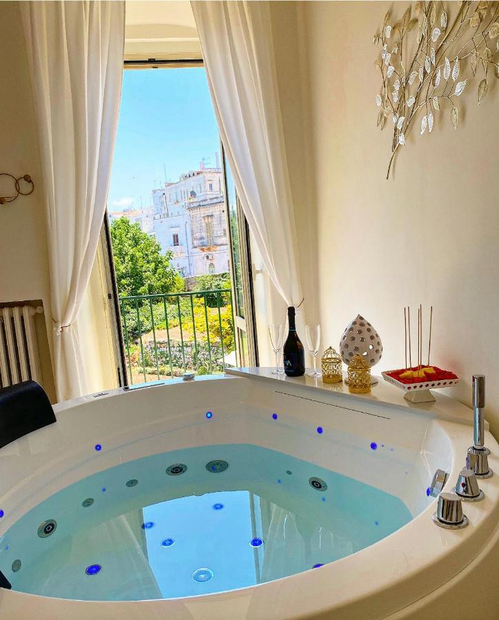 אוסטוני Suite La Terrazza Di Don Peppino מראה חיצוני תמונה