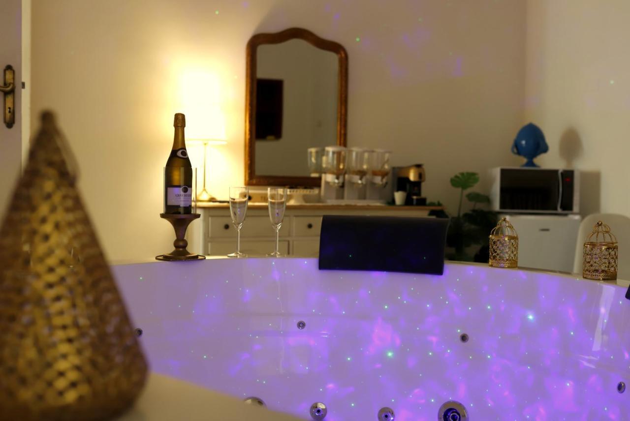 אוסטוני Suite La Terrazza Di Don Peppino מראה חיצוני תמונה