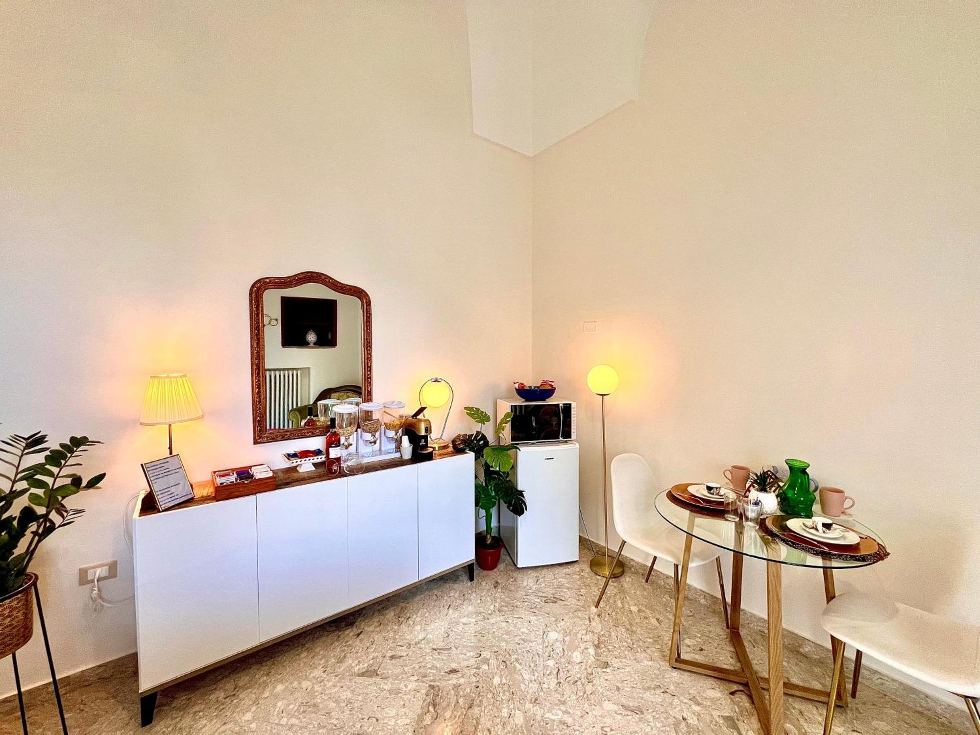 אוסטוני Suite La Terrazza Di Don Peppino מראה חיצוני תמונה